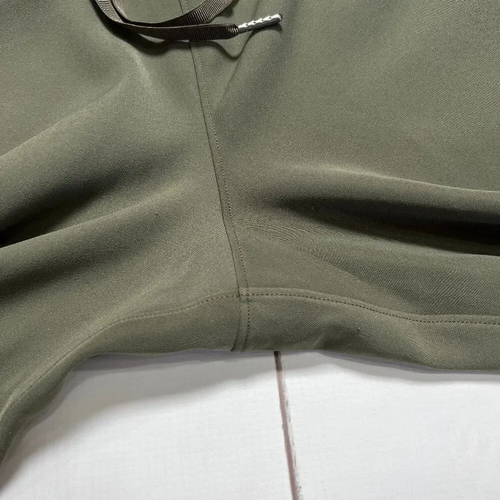 Lululemon On The Fly Woven Pant 28